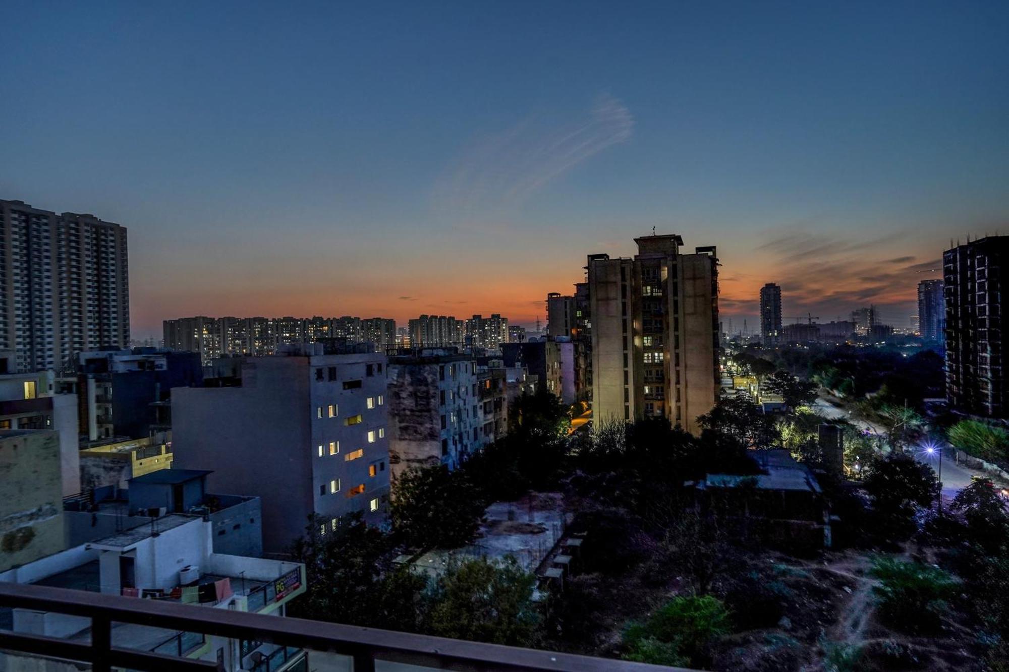 Townhouse Cloud Bay Hotel Gurgaon Buitenkant foto