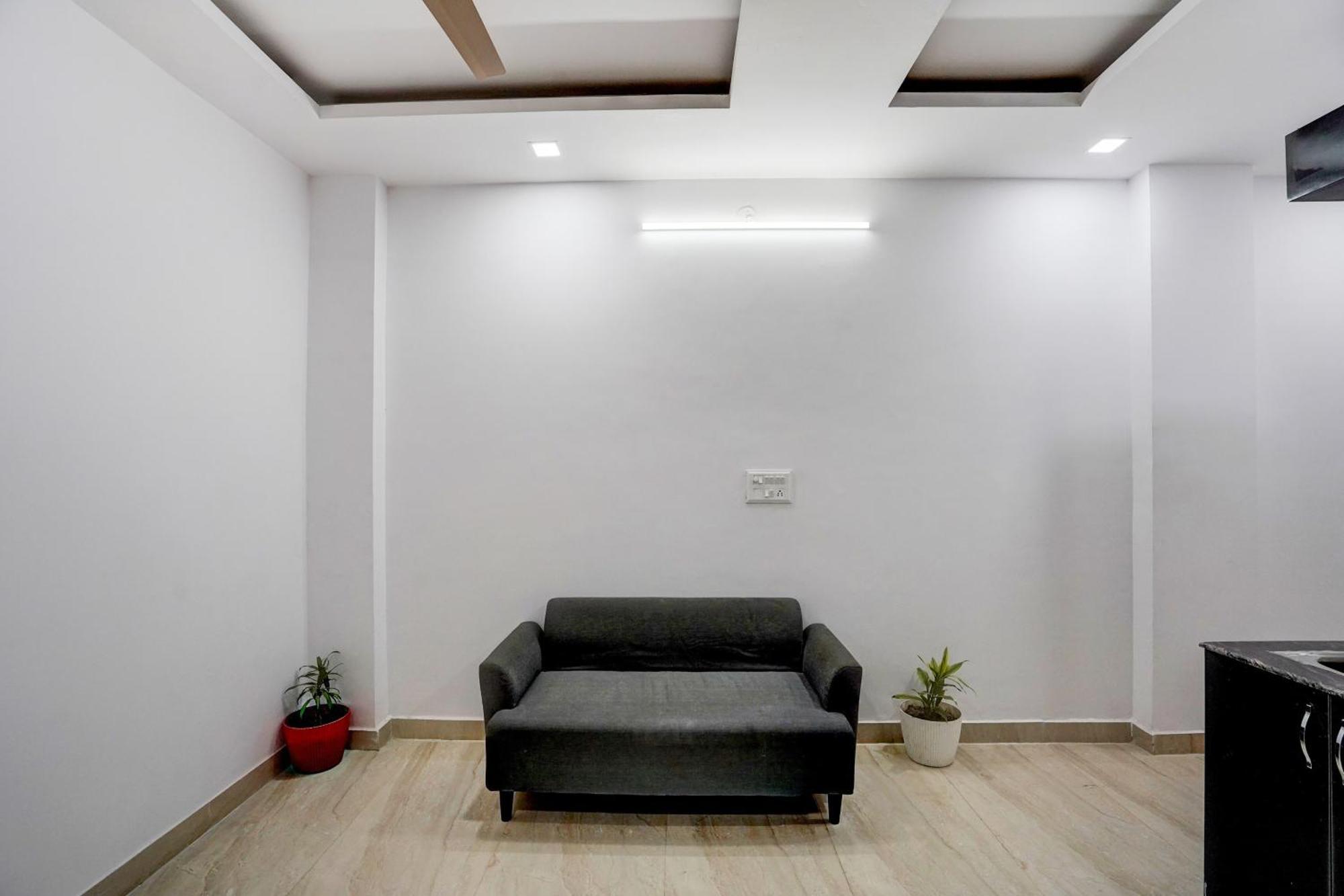 Townhouse Cloud Bay Hotel Gurgaon Buitenkant foto